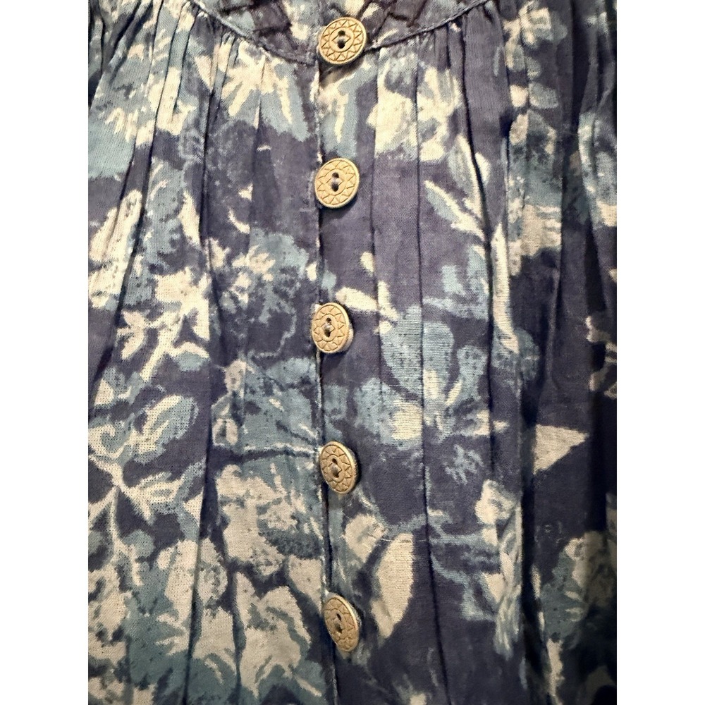 We The Free Blue Floral Peasant Top Medium Oversized Boho Button Front Stitching - Picture 13 of 16